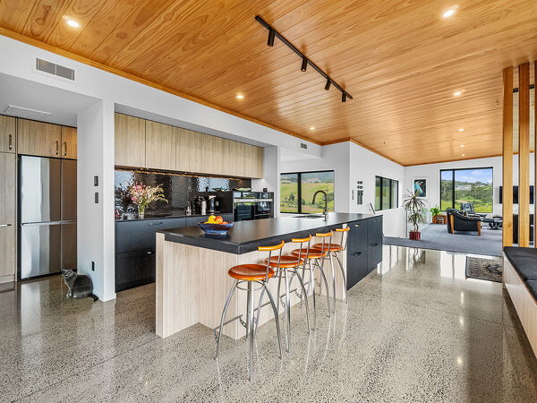 Excelsior Project - Allen's Raglan Home