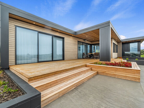 Excelsior Project - Allen's Raglan Home