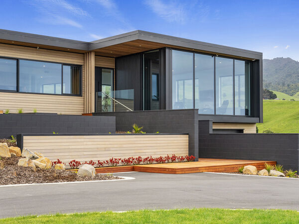 Excelsior Project - Allen's Raglan Home