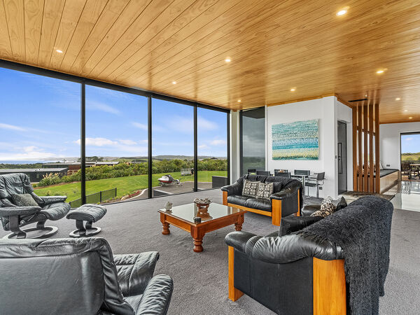 Excelsior Project - Allen's Raglan Home