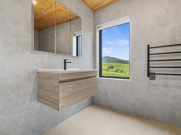 Excelsior Project - Allen's Raglan Home